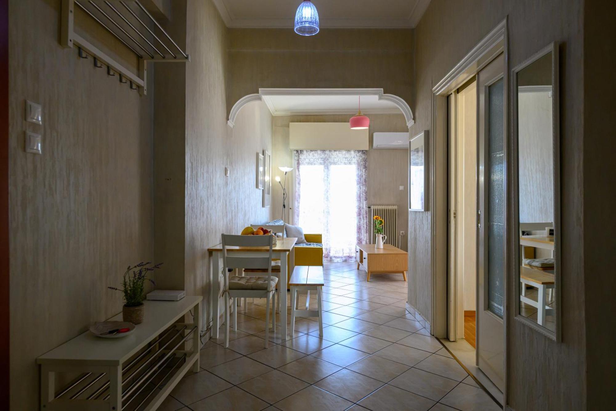 Roubini 52 Apartment *