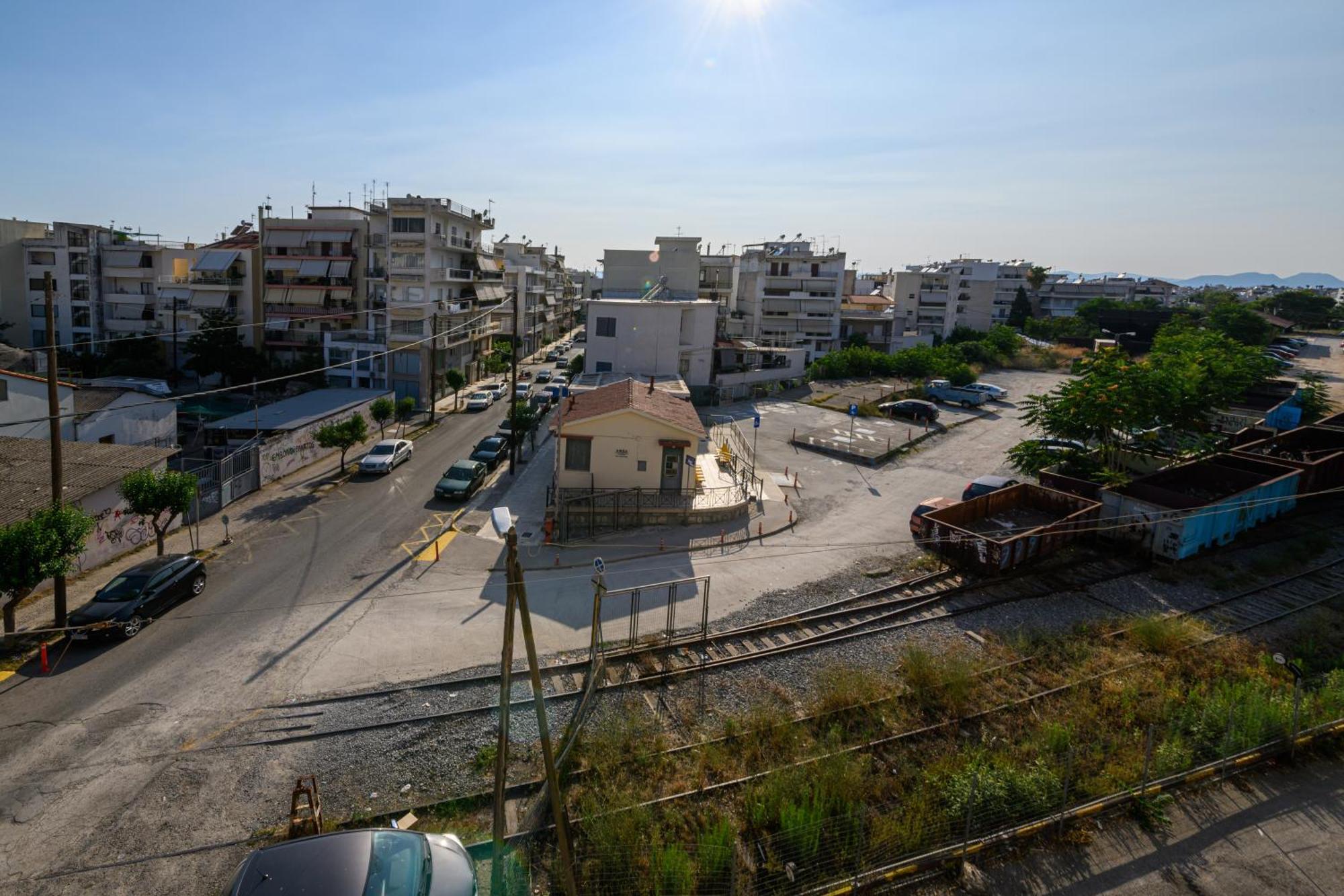 Roubini 52 * Kalamata